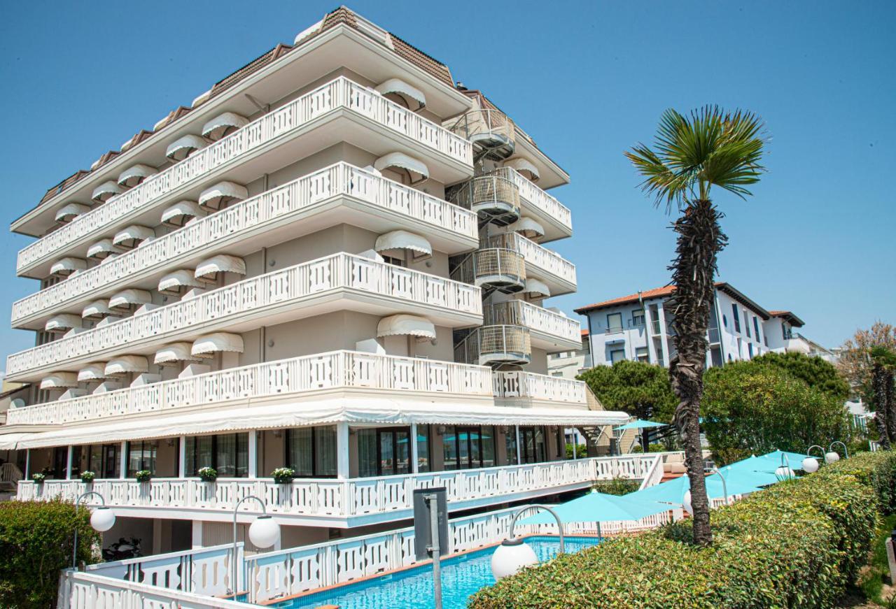 Hotel Savoy Caorle Buitenkant foto