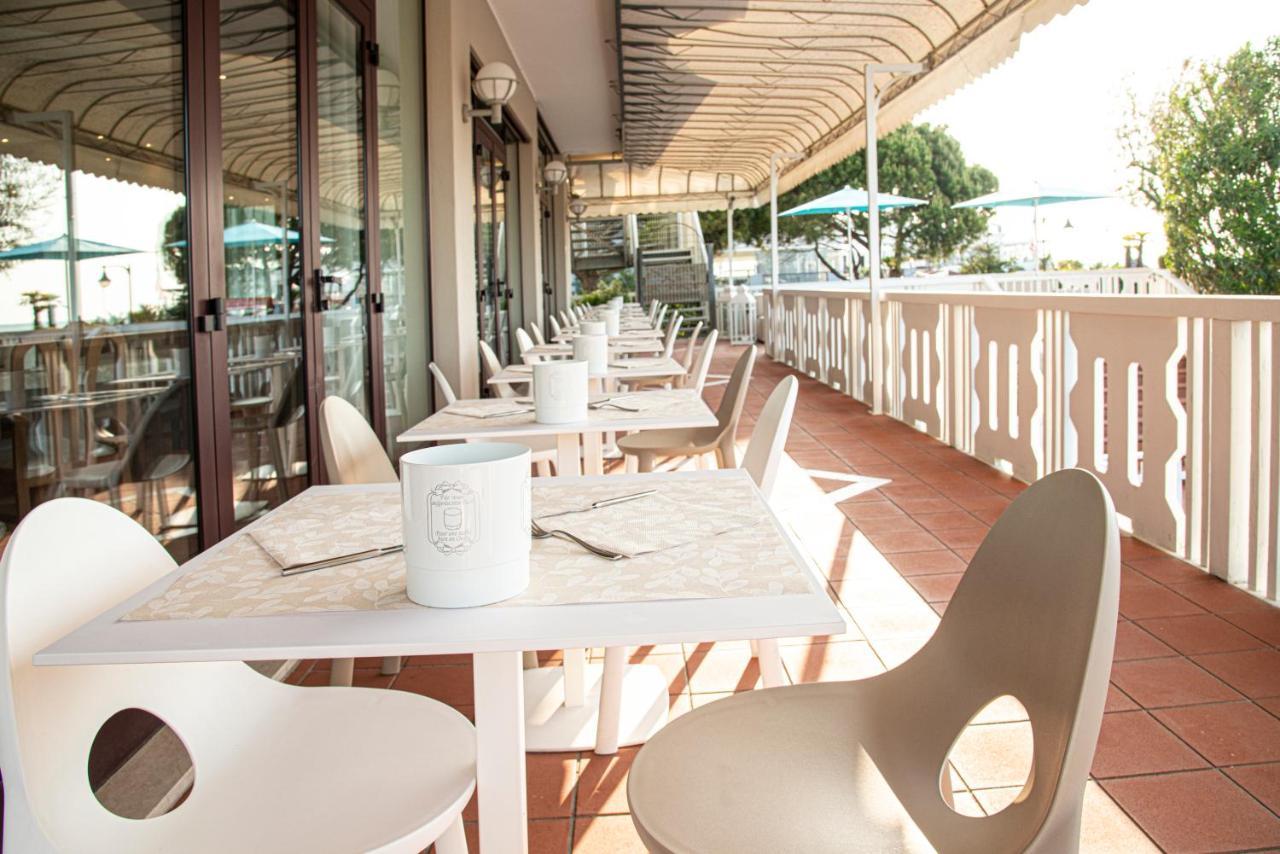 Hotel Savoy Caorle Buitenkant foto