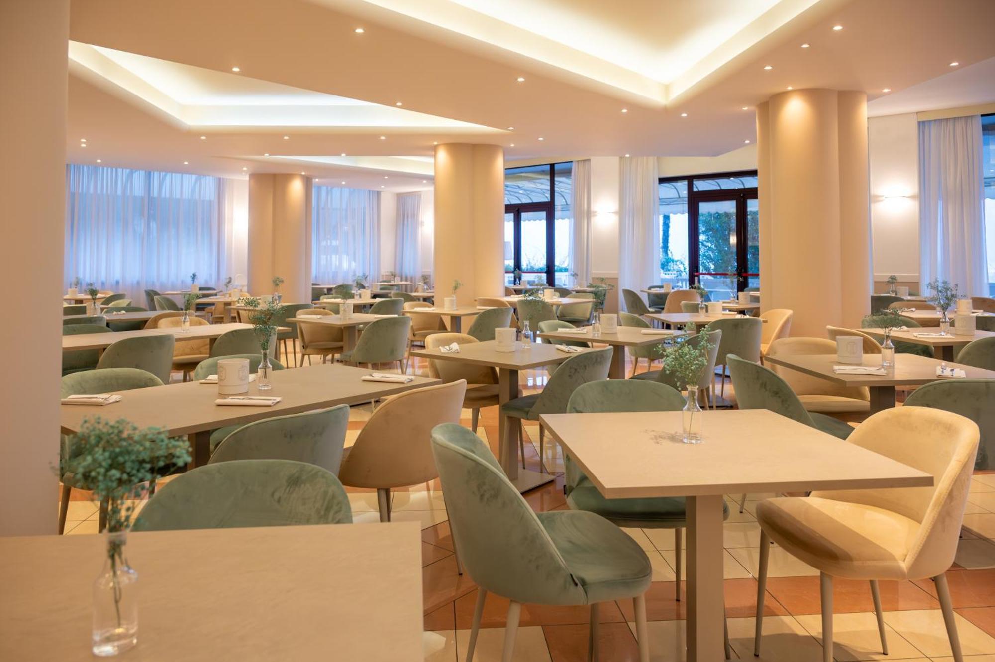 Hotel Savoy Caorle Buitenkant foto