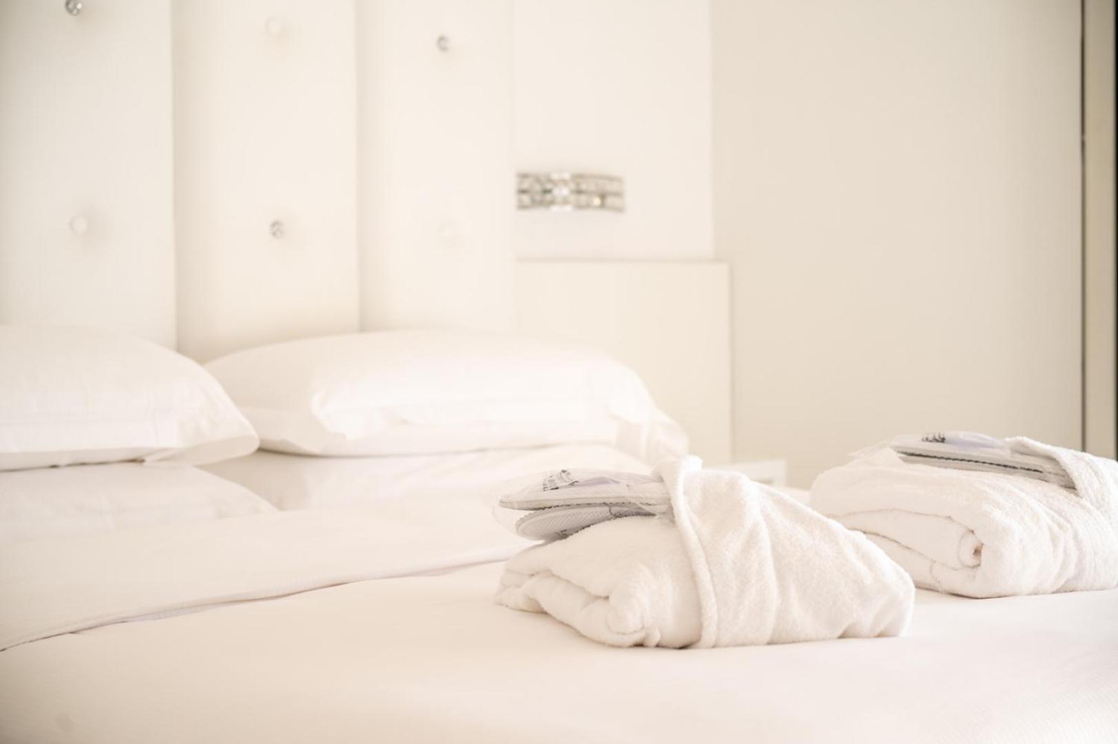 Hotel Savoy Caorle Buitenkant foto
